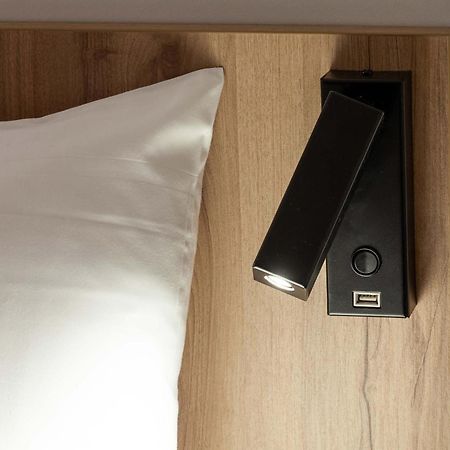 B&B Hotel Marseille Les Ports Екстериор снимка
