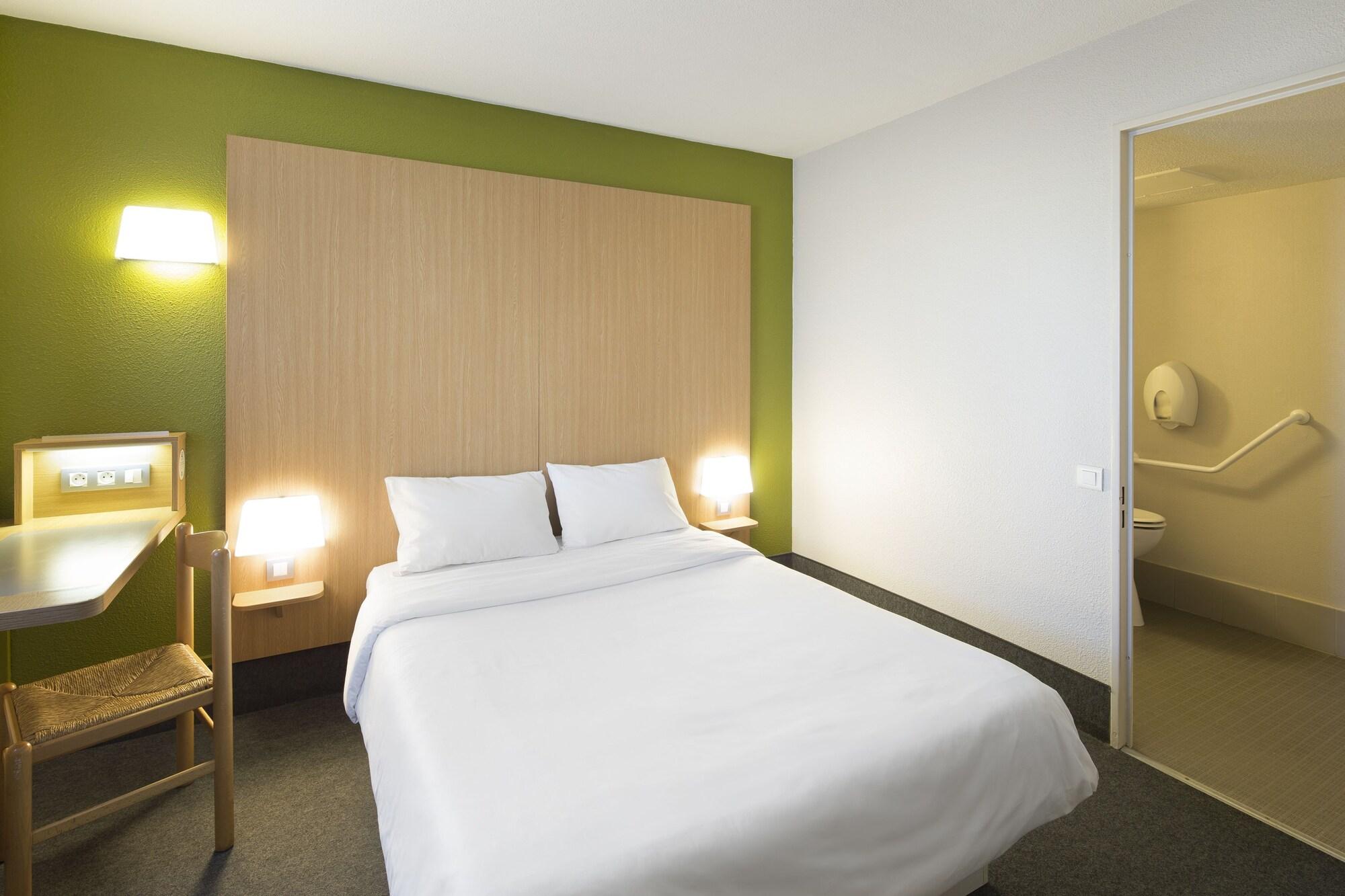 B&B Hotel Marseille Les Ports Екстериор снимка