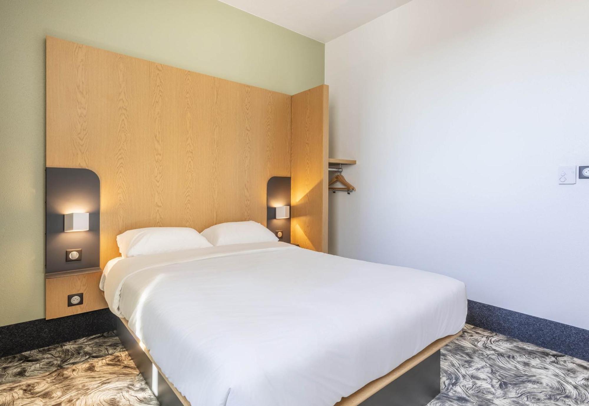 B&B Hotel Marseille Les Ports Екстериор снимка